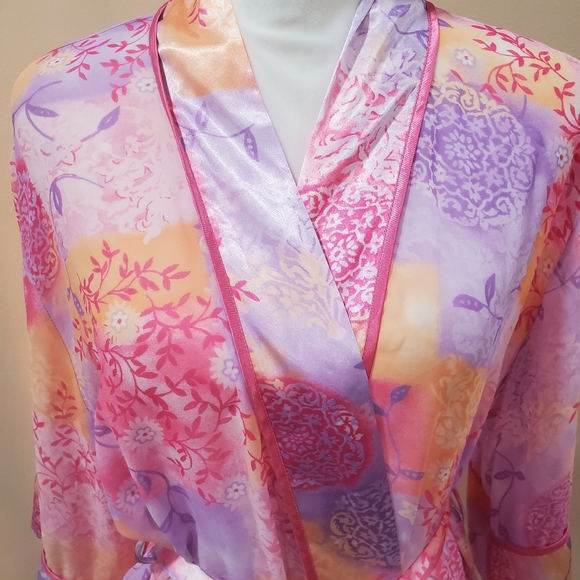 Delicates floral chifon and  satin  kimono tie  robe - Picture 5 of 8
